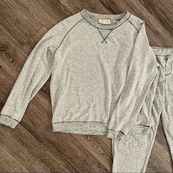 Papinelle so soft fleecy pj sweater and jogger - Picture 2 of 7